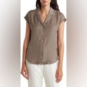 NWT T Tahari Air Flow Button-Up Camp Shirt Size XS